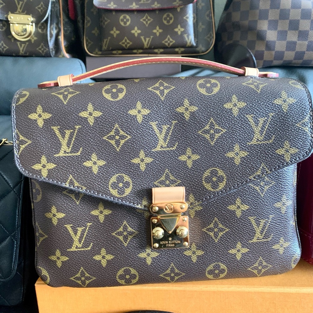 ‼️sold‼️Louis Vuitton Pochette Metis - Picture 2 of 16
